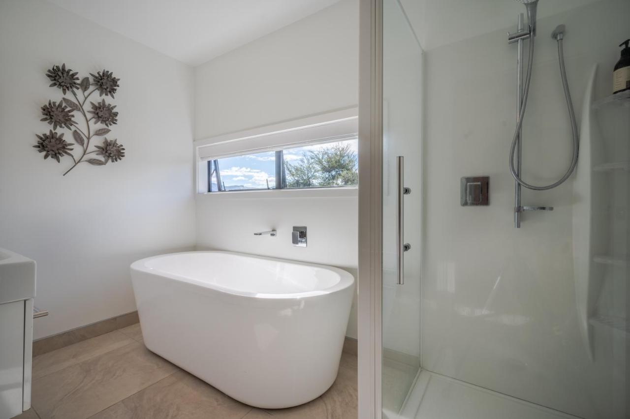 Million Dollar View - Takamatua Holiday Home Akaroa Exterior foto